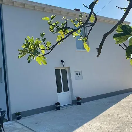 Private Countryside House Three Figs Feriehus Gruda